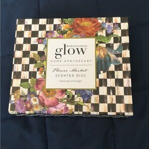 MacKenzie-Childs Flower Market Scented Disc - (Blooming & Bright)Black and White